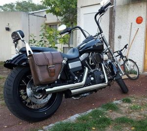 Sacoche Myleatherbikes Harley Dyna Street Bob_93